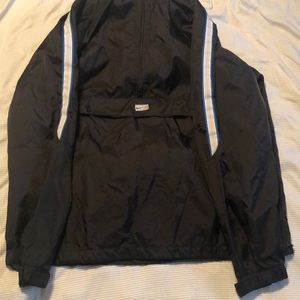 nike windbreaker